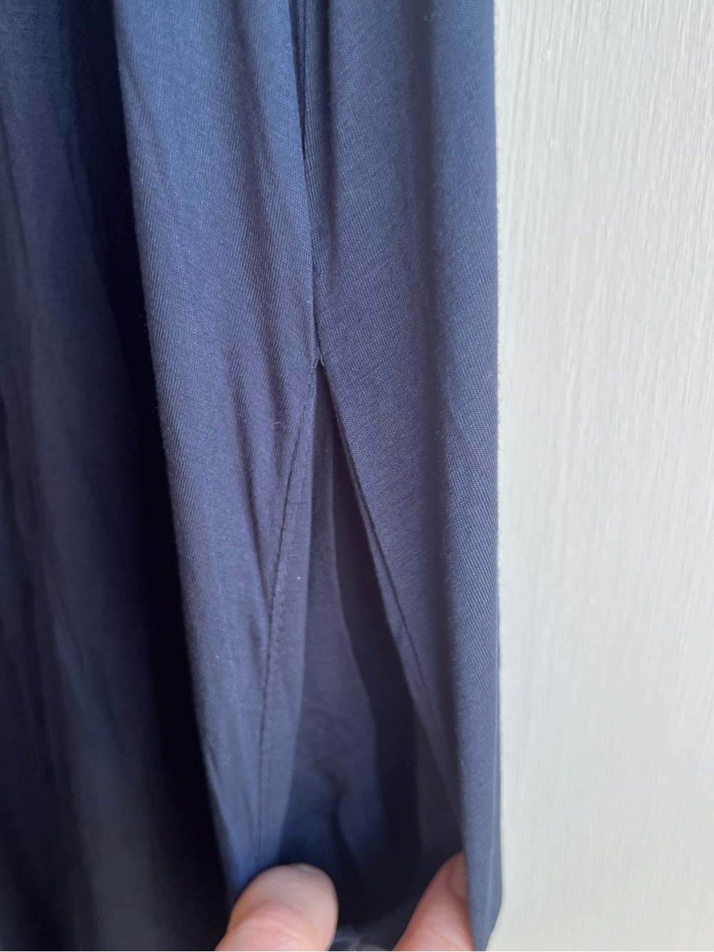 Navy Blue Sleeveless Flow Dress - Picture 5 of 8